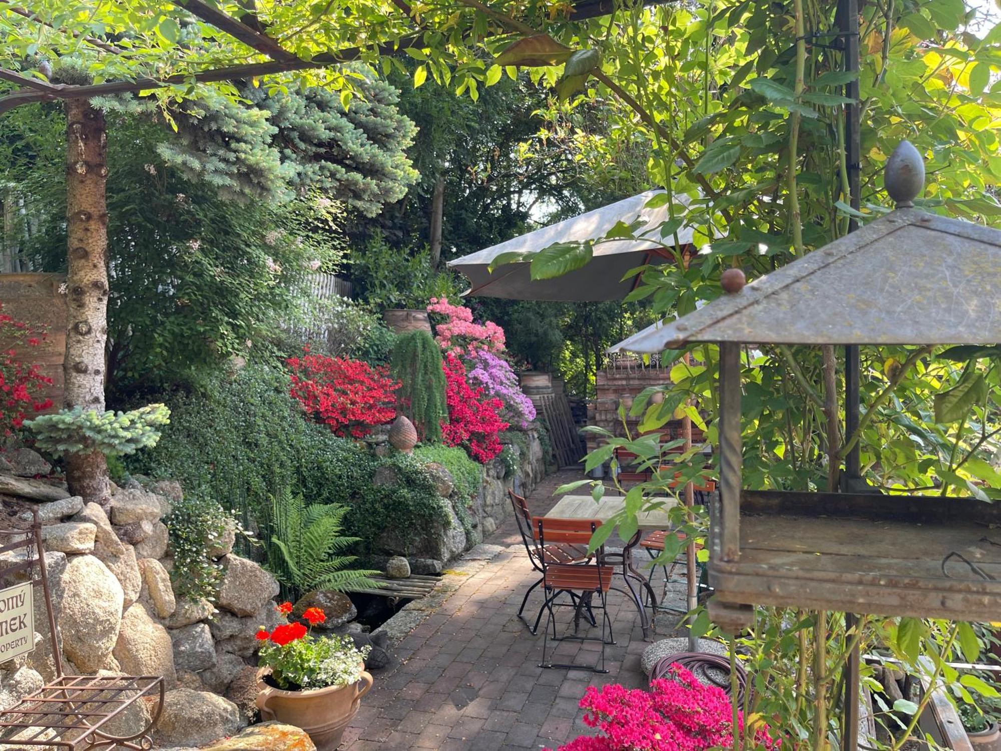 Romantik Hotel U Raka Prague Ngoại thất bức ảnh